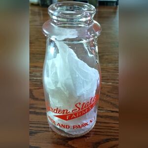 Garden State Farms, Inc., Midland Park NJ Half Pint Milk Bottle